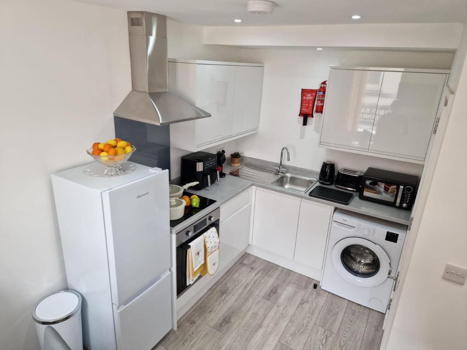 12 B Market Street Watford  Eksteriør billede